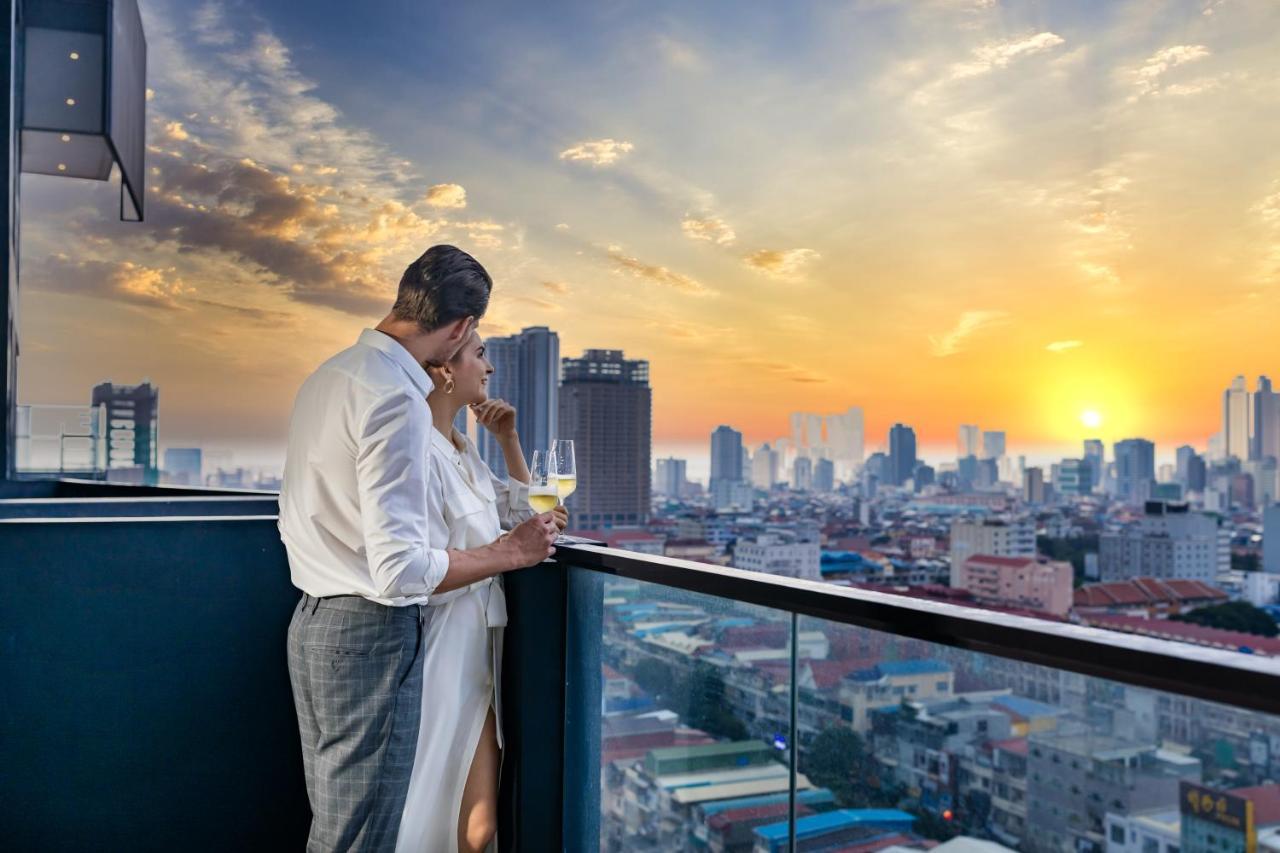 Luxcity Hotel & Apartment Phnom Penh Exterior foto