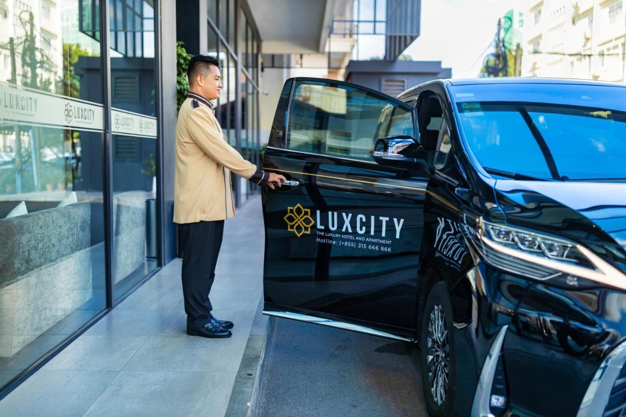 Luxcity Hotel & Apartment Phnom Penh Exterior foto