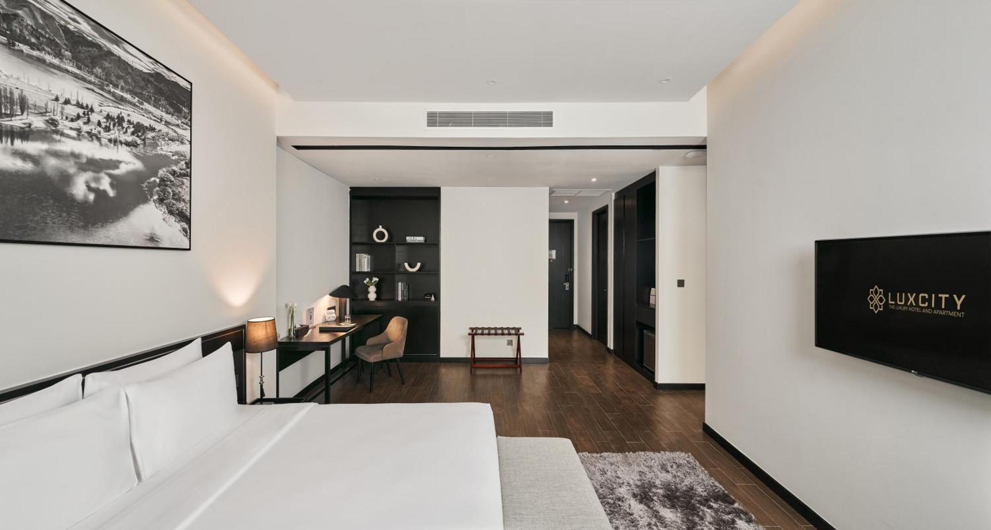 Luxcity Hotel & Apartment Phnom Penh Exterior foto